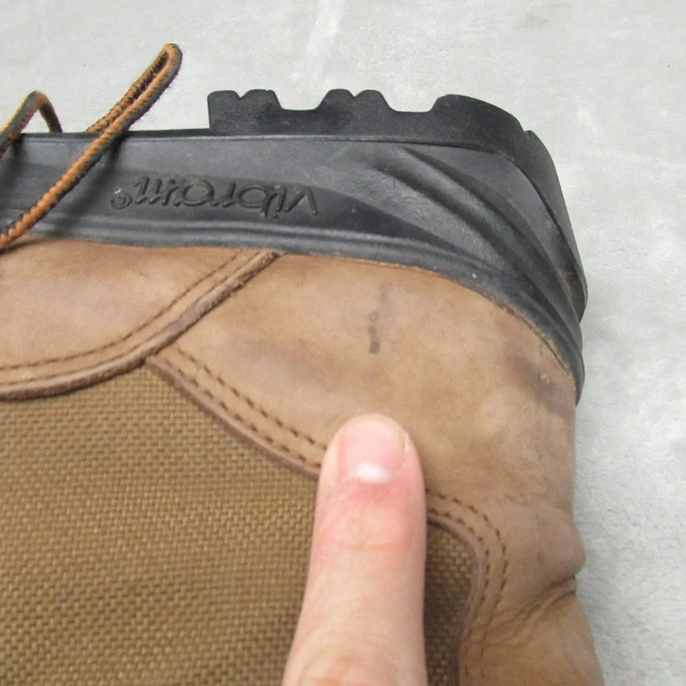 Danner few blemish